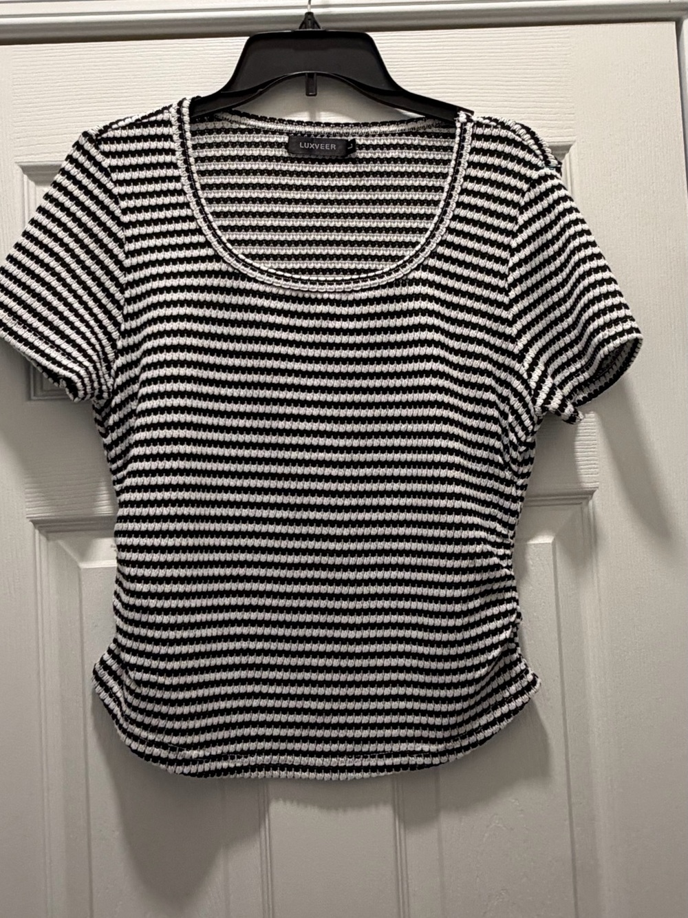 Luxveer Black & White Striped Scoop Neck Short Sleeve Top